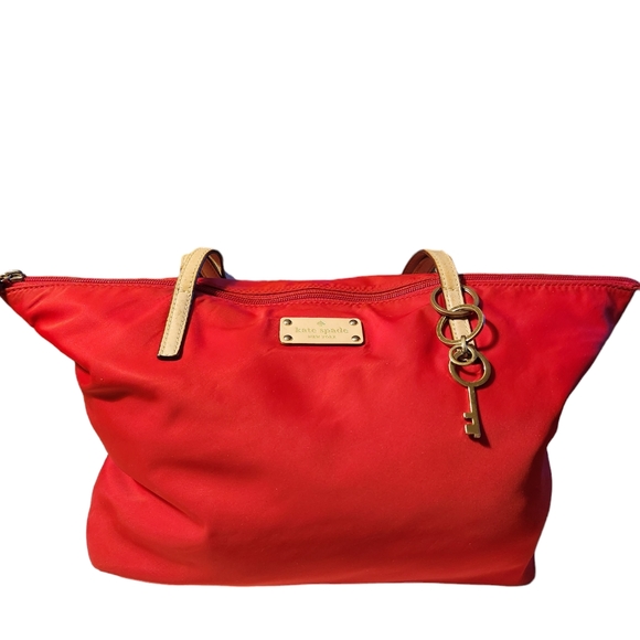 EUC KATE SPADE BAG W/ KEY CHARM - Picture 3 of 9